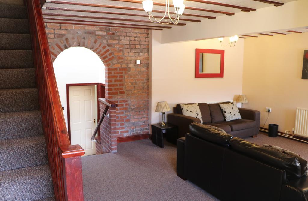 Bank Top Farm Cottages Stoke-on-Trent المظهر الخارجي الصورة